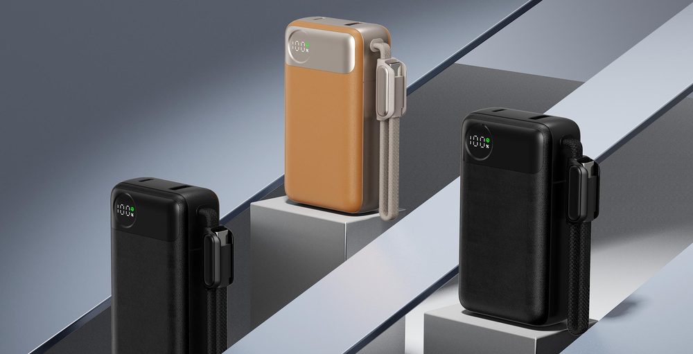 T132/65W power bank